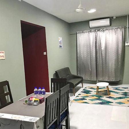 Homestay Puri Bandar Kuala Terengganu Esterno foto